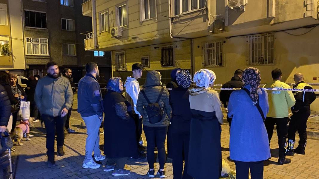 İstanbul'da korkunç olay! 20 daire tahliye edildi 2
